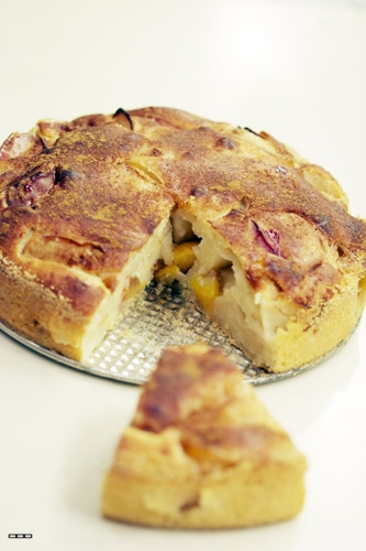 Рецепт яблочно-сливового пирога
