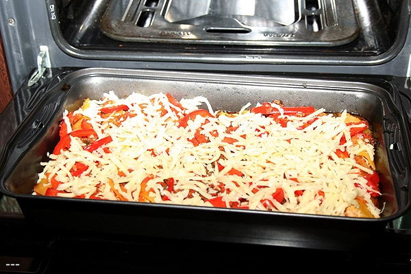 Рецепт - Макароны с сыром и помидорами