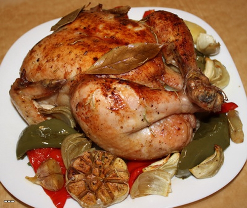 Рецепт - Курица, запеченная с овощами